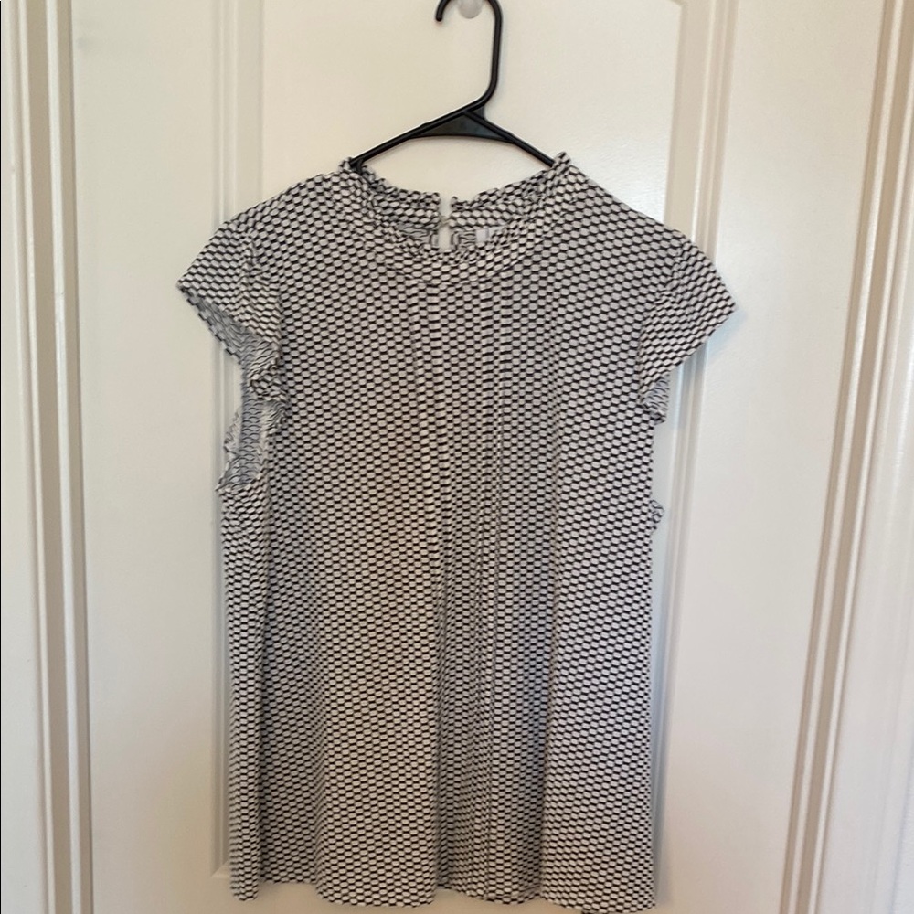 Elle Black and White Boxy Blouse with Mandarin Collar